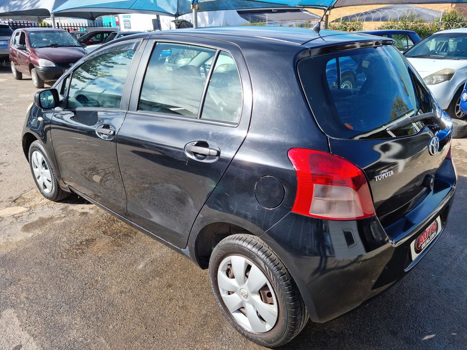 Toyota Yaris 1.0i 2007 Car Used Cars Bredasdorp Auto Dealers